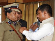 Shri J. Rymmai, IPS receiving Presidents Medal for Meritorious Service Independence Day 2013 from Hon'ble CM of Meghalaya